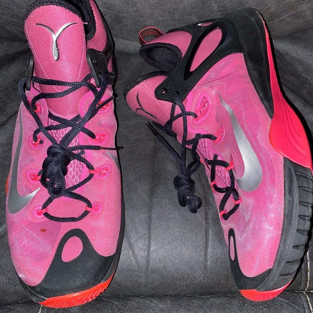 Nike Zoom HyperRev “Kay Yow Think Pink” Size 14